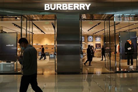 moncler burberry|Burberry shares jump on Moncler bid report .